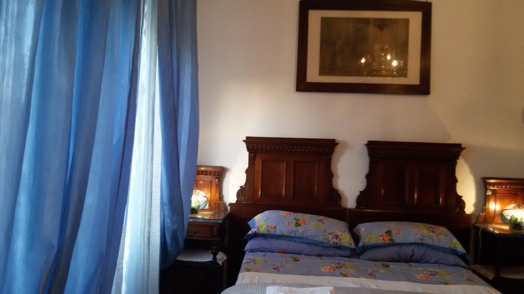 Villa Fiorita 몬팔코네 객실 사진