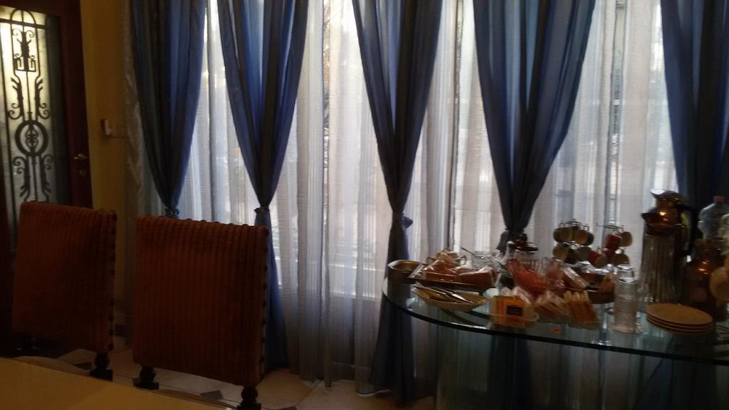 Villa Fiorita 몬팔코네 객실 사진